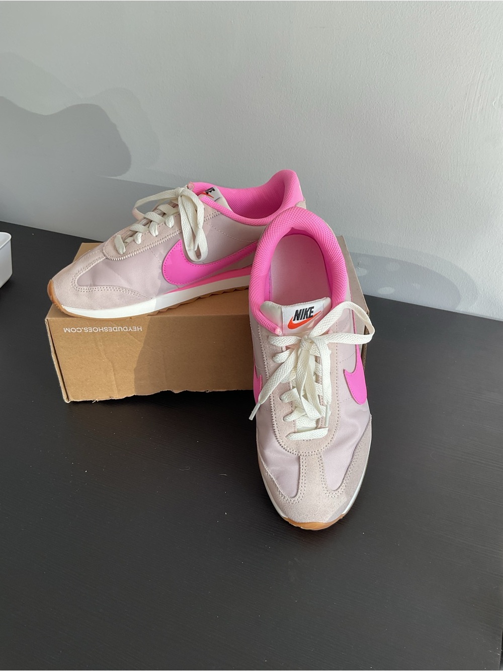 Nike Women's Light Pink & Hot Pink Retro Runner Sneakers